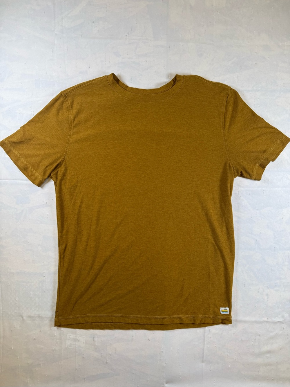 Vuori Short Sleeve Crew Tee in Mustard Gold